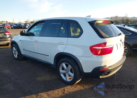 2010 BMW X5 xDrive30I z USA, uszkodzony, nr VIN 5UXFE4C58AL380861